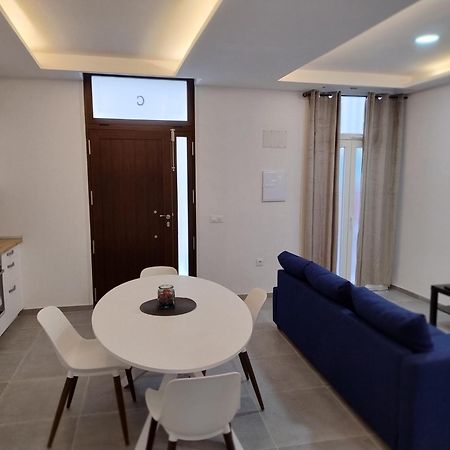 Apartamentos La Plazuela Seville Luaran gambar